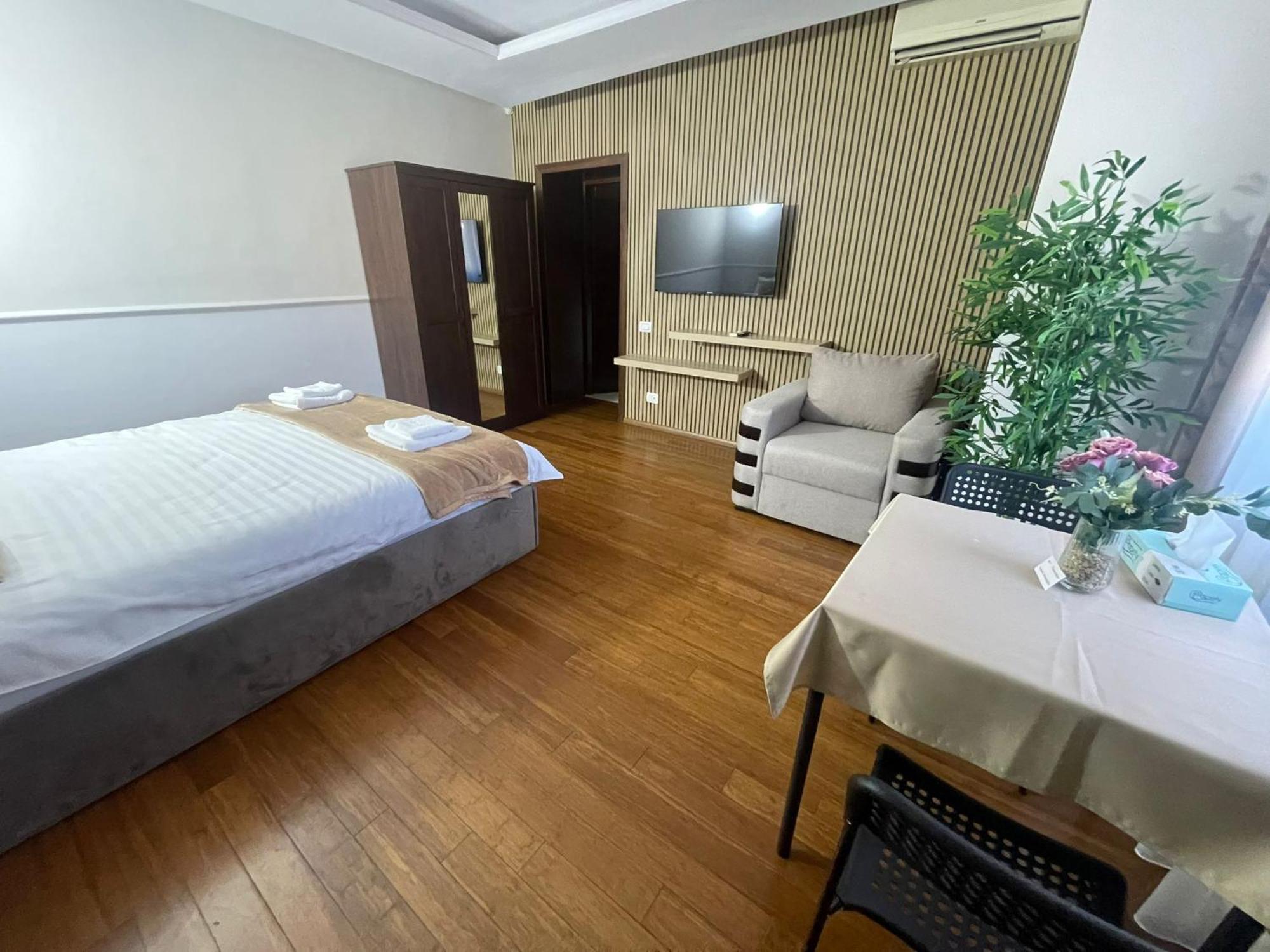 לינה וארוחת בוקר Therme Airport Corbeanca