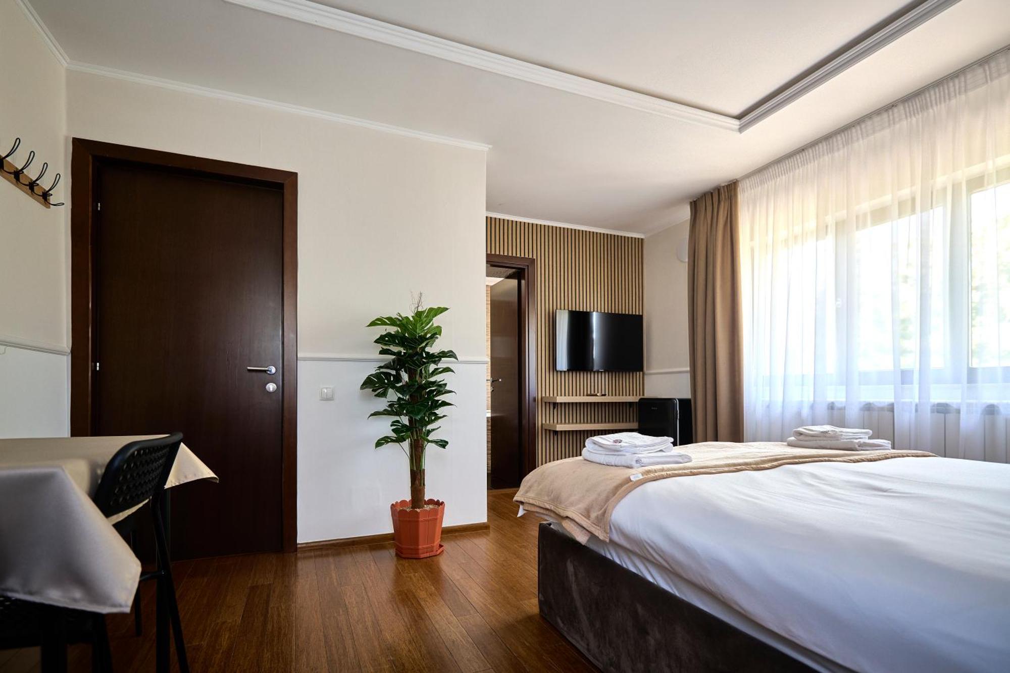 Therme Airport לינה וארוחת בוקר Corbeanca