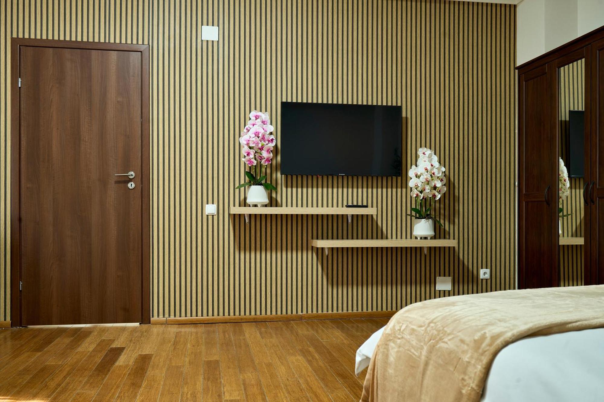 Therme Airport *